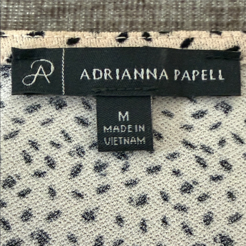 🥀Adrianna Papell Black and Tan Ruffle Sleeve Blouse - Picture 3 of 5
